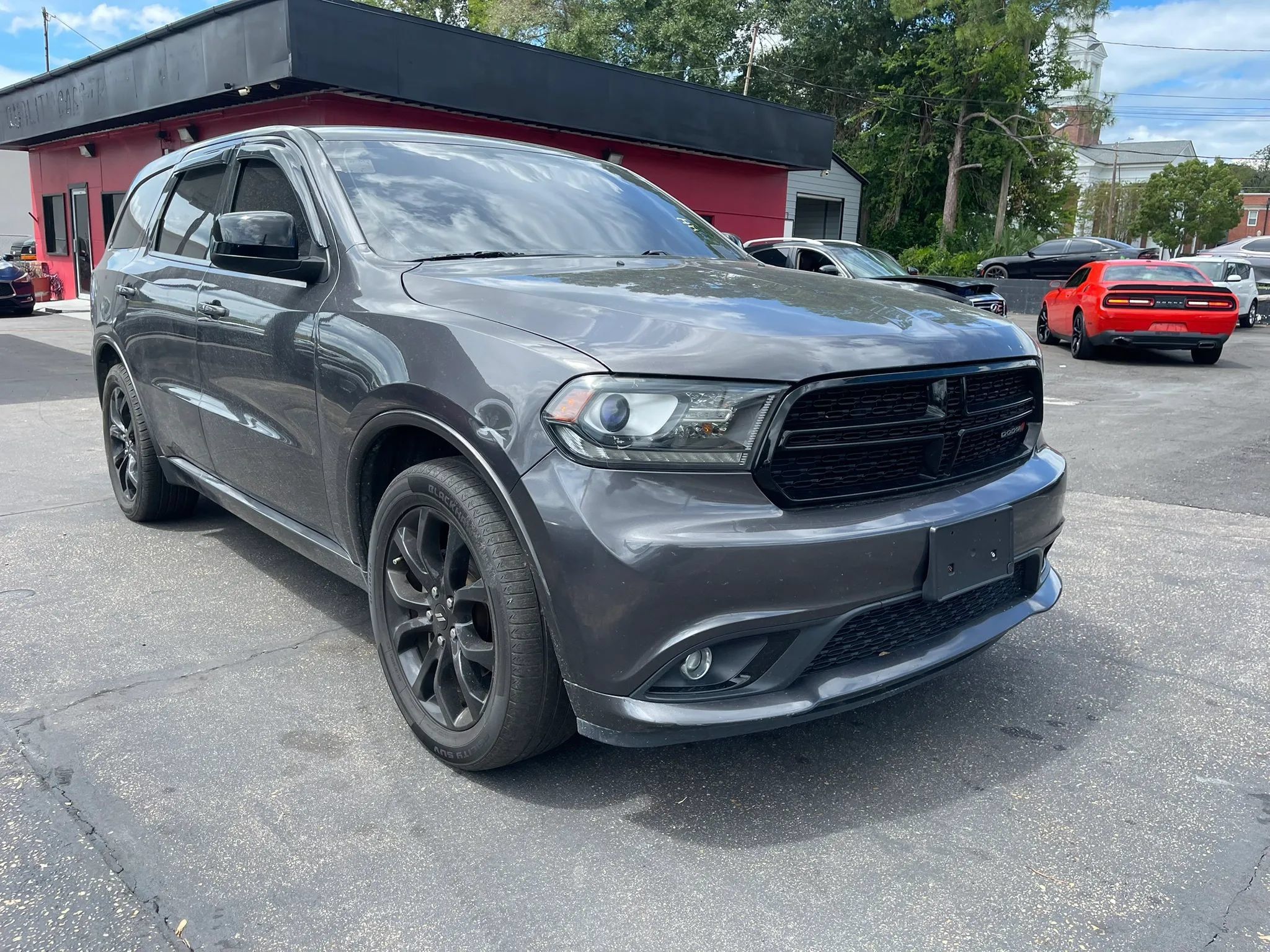 Used 2020 Dodge Durango SXT RWD image 3