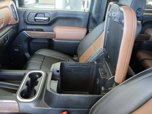 Used 2022 Chevrolet Silverado 2500 High Country image 47