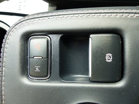 Used 2023 Ford Mustang Mach-E Select AWD/4WD image 54