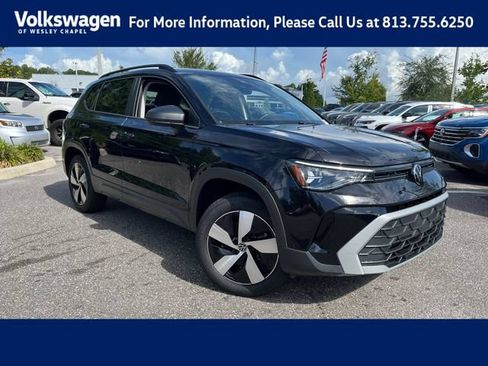Used 2025 Volkswagen Taos S AWD/4WD image 1