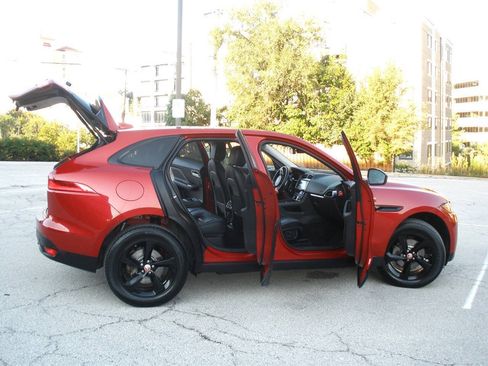 Used 2018 Jaguar F-PACE Prestige AWD/4WD image 19