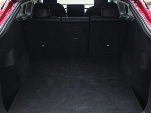 Used 2021 Tesla Model Y Performance image 12