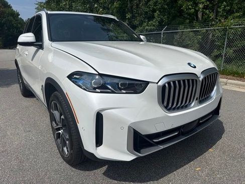 Used 2026 BMW X5 sDrive40i w/ Climate Comfort Package RWD image 3