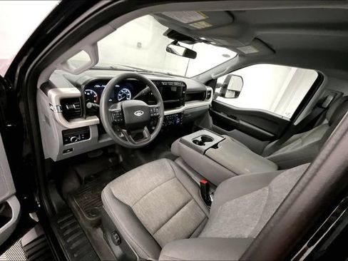 Used 2024 Ford F350 XL w/ 360-Degree Camera Package RWD image 19