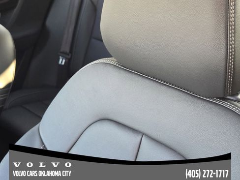 Used 2026 Volvo XC40 B4 Core w/ Protection Package Premier FWD image 14