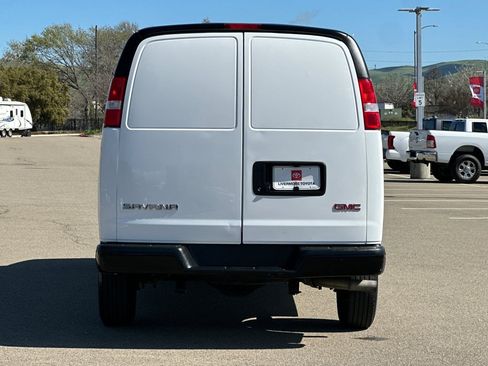 Used 2023 GMC Savana 2500 Extended w/ Driver Convenience Package image 5