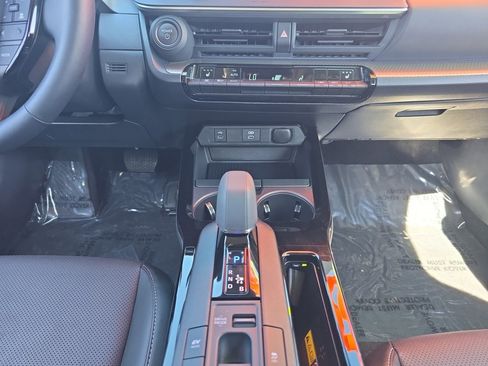 Certified 2025 Toyota Prius XLE image 11