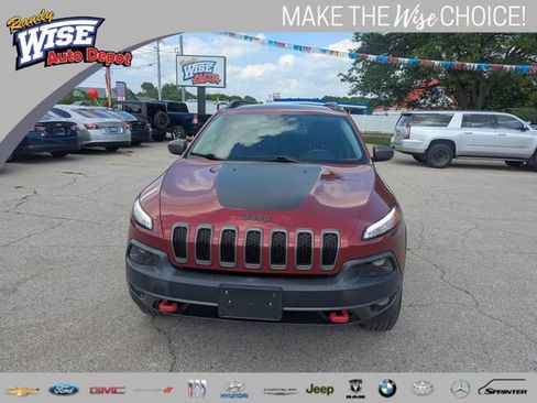 Used 2015 Jeep Cherokee Trailhawk w/ Comfort/Convenience Group AWD/4WD image 8