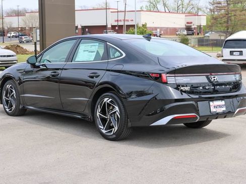 New 2026 Hyundai Sonata SEL FWD image 5