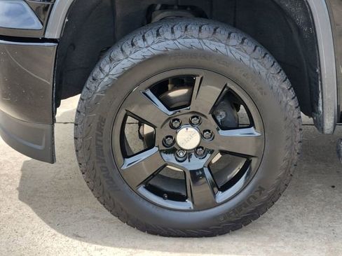 Used 2015 GMC Sierra 1500 SLE w/ Elevation Edition image 10