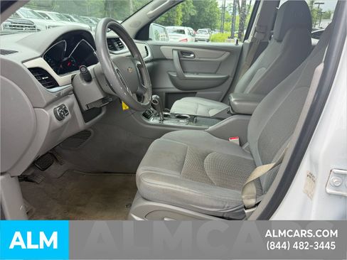 Used 2017 Chevrolet Traverse LT FWD image 12