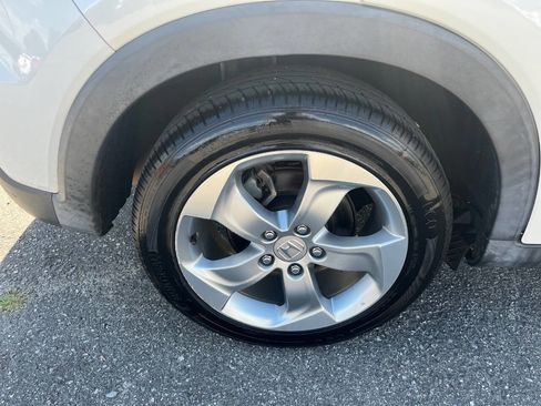 Used 2017 Honda HR-V EX image 23
