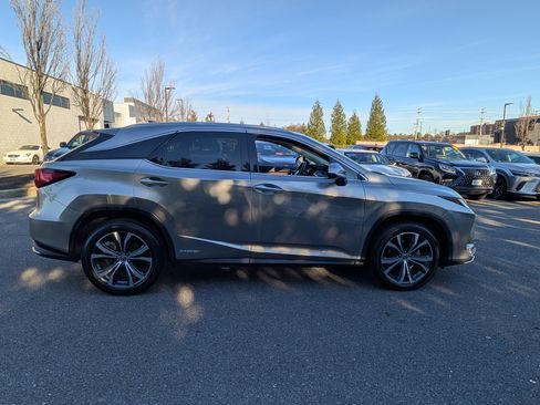 Used 2022 Lexus RX 450h AWD w/ Premium Package image 2