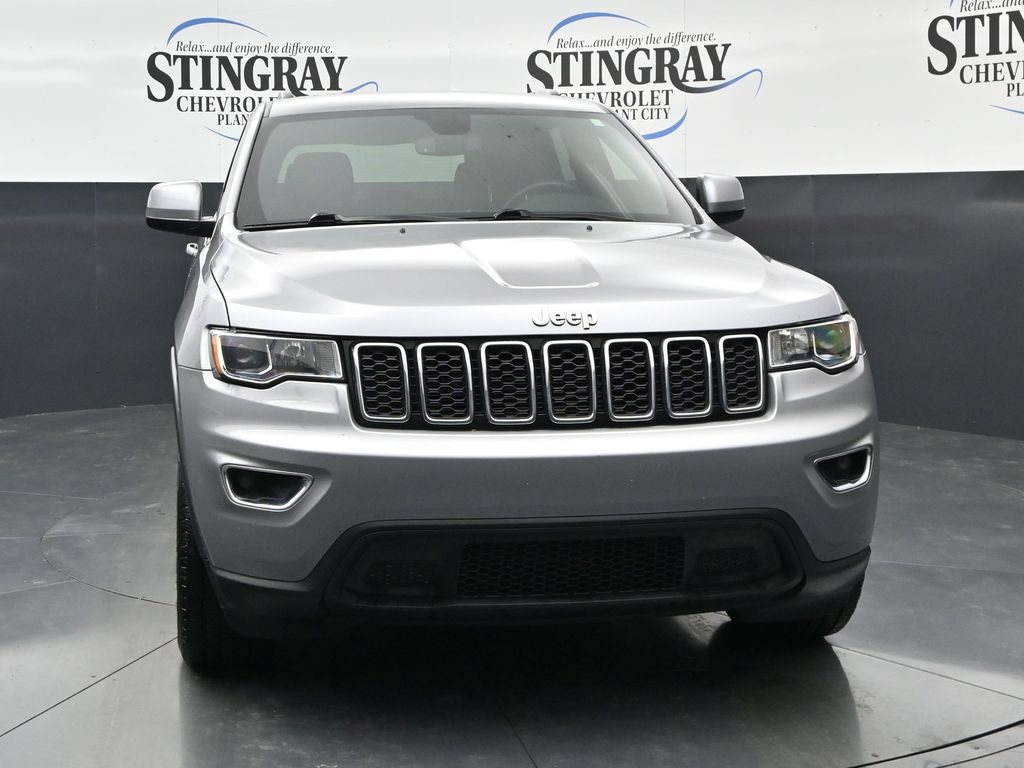Used 2018 Jeep Grand Cherokee Laredo RWD image 2