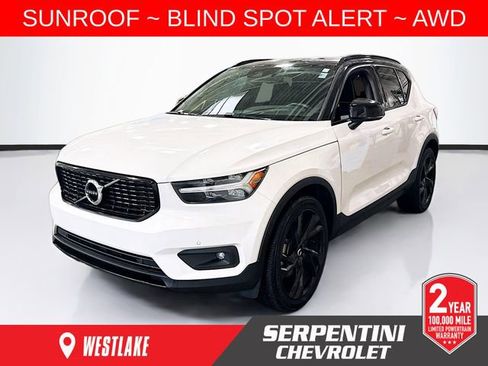 Used 2021 Volvo XC40 T5 R-Design w/ Climate Package image 1
