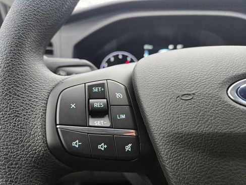 Used 2025 Ford Transit 250 148 Medium Roof image 18