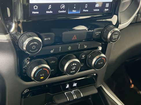 Used 2023 RAM 1500 Big Horn AWD/4WD image 16