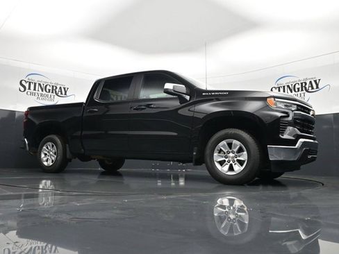 Used 2025 Chevrolet Silverado 1500 LT RWD image 17
