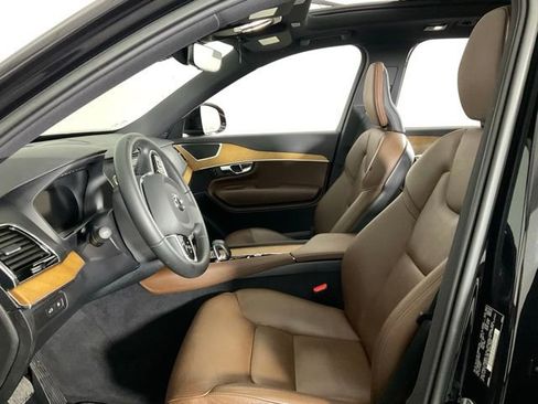 Used 2023 Volvo XC90 T8 Plus image 27