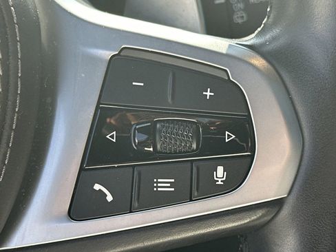 Used 2022 BMW X5 M50i w/ Executive Package image 27