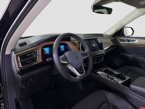 New 2026 Volkswagen Atlas SE FWD image 9