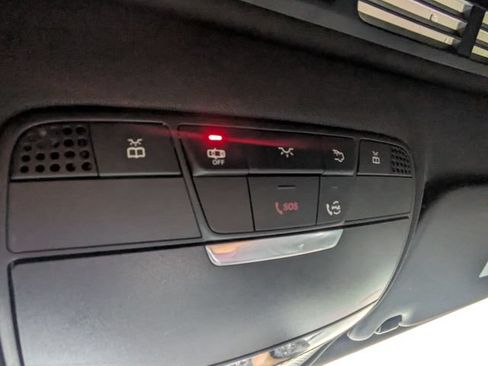 Used 2019 Mercedes-Benz C 300 Sedan image 32