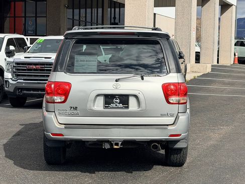 Used 2005 Toyota Sequoia Limited image 32