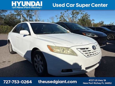 Used 2009 Toyota Camry XLE image 4