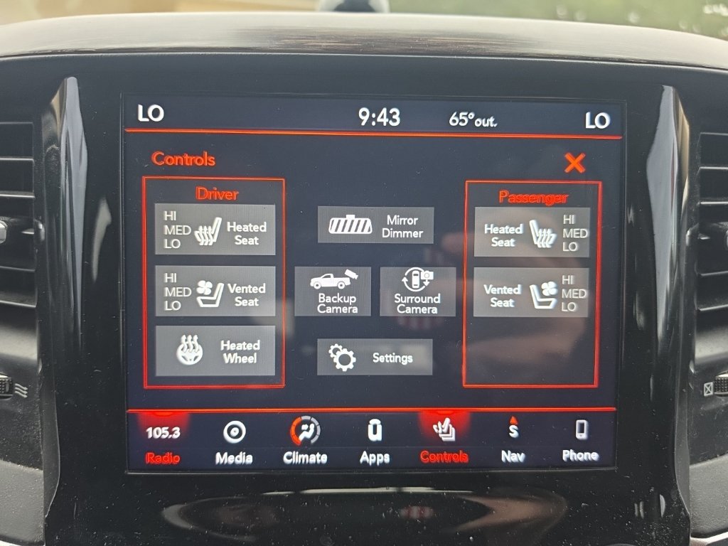 Used 2019 RAM 1500 Laramie RWD image 30