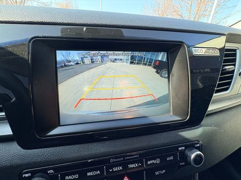 Used 2019 Kia Niro LX image 24