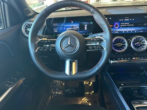 Certified 2025 Mercedes-Benz GLB 250 GLB 250 image 17