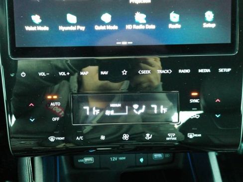 Used 2022 Hyundai Santa Cruz Limited w/ Cargo Package image 43