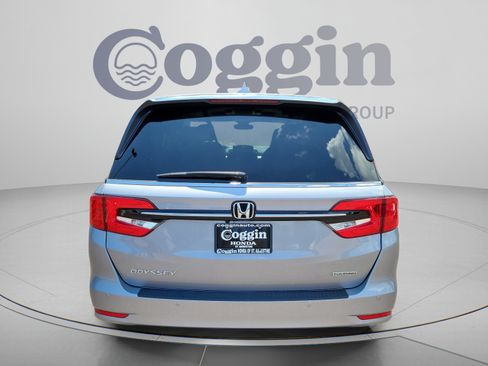 Used 2024 Honda Odyssey Touring image 4