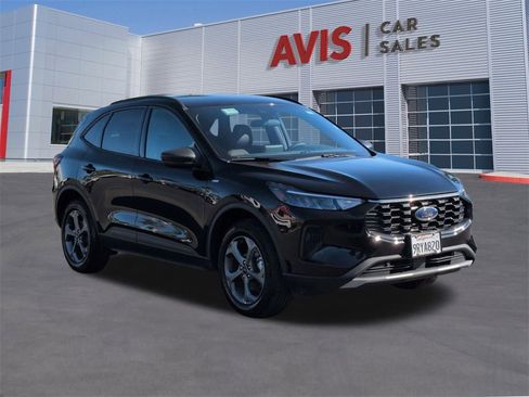 Used 2025 Ford Escape ST-Line image 3