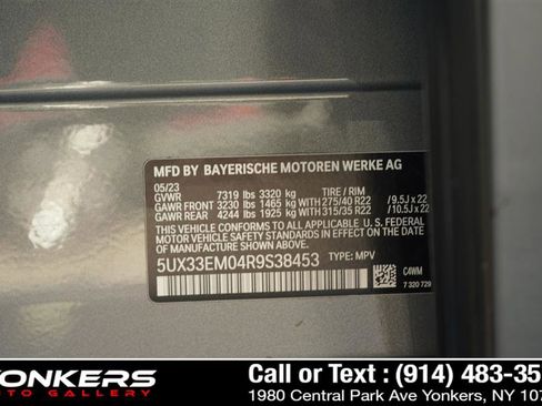 Used 2024 BMW X7 M60i w/ Executive Package image 51