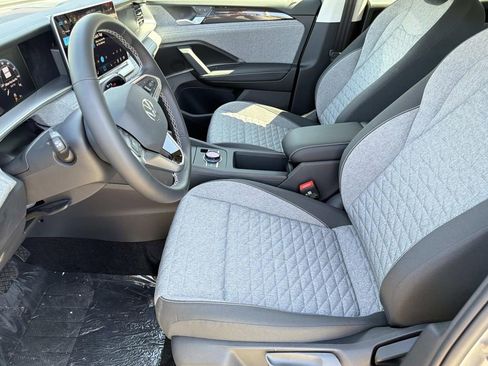 New 2026 Volkswagen Tiguan S FWD image 13