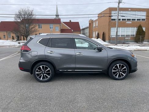 Used 2018 Nissan Rogue SL w/ Premium Package image 4