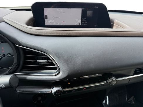 Used 2023 MAZDA CX-30 AWD 2.5 S w/ Premium Package image 12