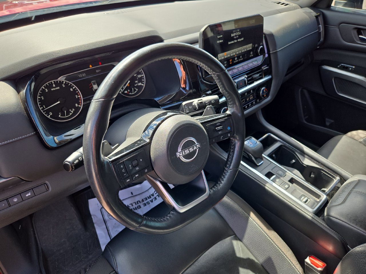 Used 2022 Nissan Pathfinder SL w/ SL Premium Package FWD image 10