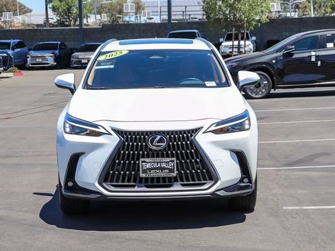 Used 2025 Lexus NX 250 FWD w/ Premium Package image 2