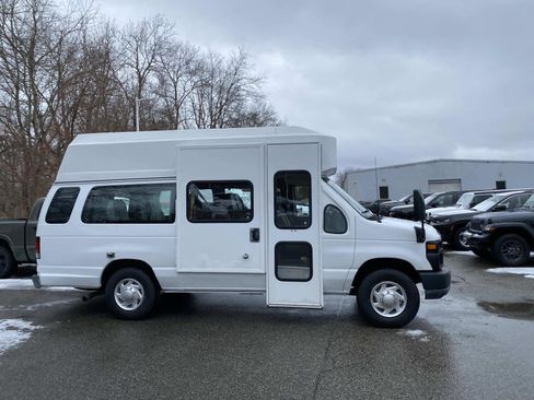 Used 2011 Ford E-350 and Econoline 350 Extended Super Duty w/ PWR Group image 2