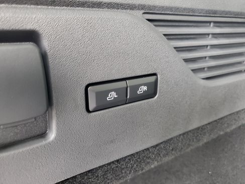 New 2026 Lincoln Nautilus Premier w/ Equipment Group 102A image 33