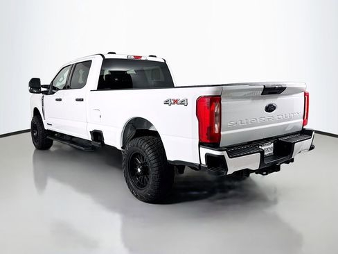 Used 2023 Ford F350 XLT image 8