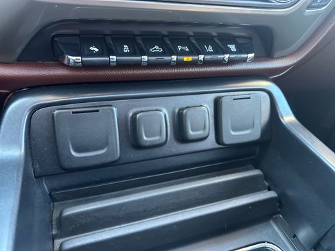 Used 2015 Chevrolet Silverado 3500 High Country w/ Duramax Plus Package image 82