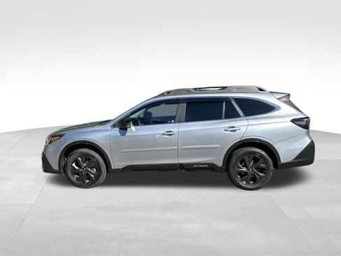 Used 2022 Subaru Outback Onyx Edition XT AWD/4WD image 2