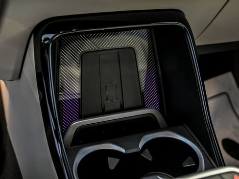 Used 2025 BMW X1 xDrive28i w/ Premium Package image 43