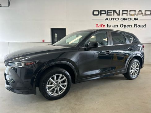 Used 2024 MAZDA CX-5 AWD 2.5 S w/ Select Package image 2