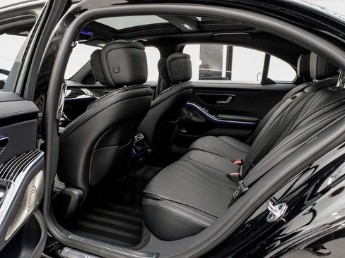 Used 2023 Mercedes-Benz S 580 4MATIC Sedan w/ AMG Line image 34
