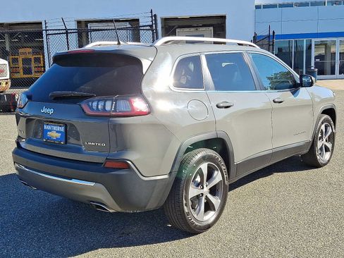 Used 2019 Jeep Cherokee Limited image 6