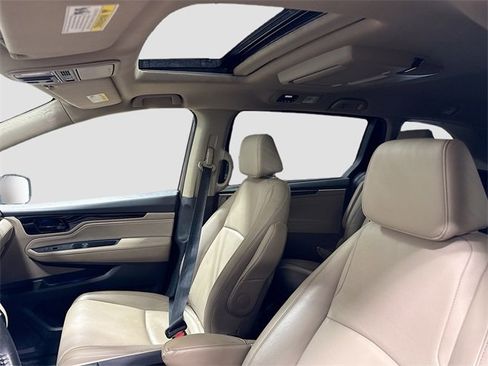 Used 2021 Honda Odyssey Touring image 23